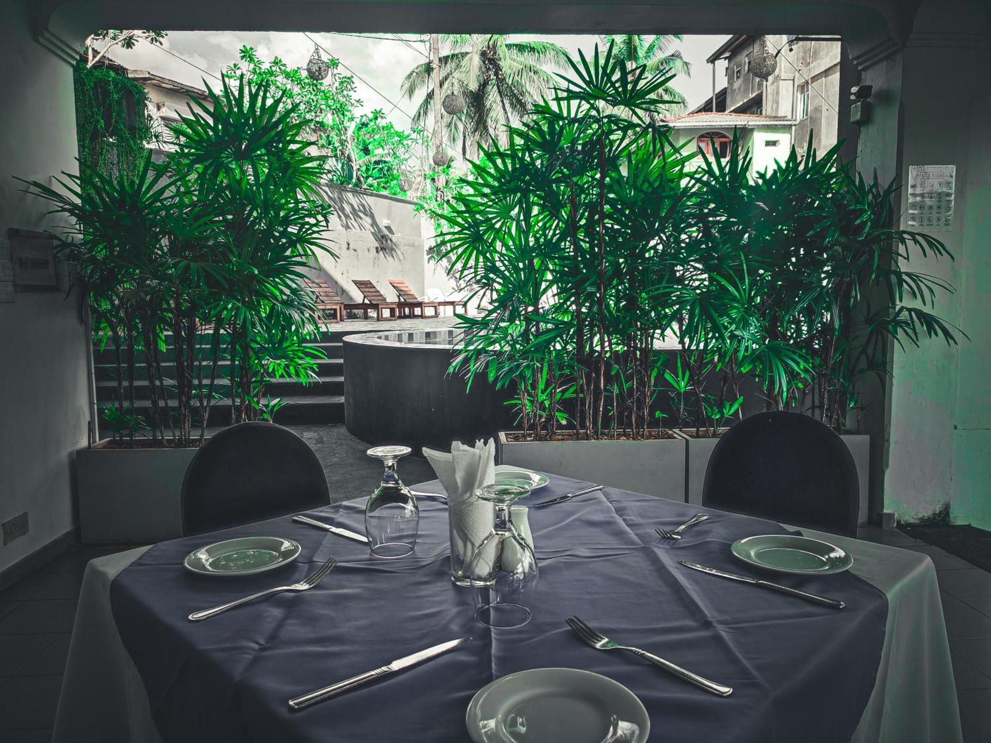 Hotel Elephant Park - New Deal! Half Off Airport Pickups Available Pinnawala  Esterno foto